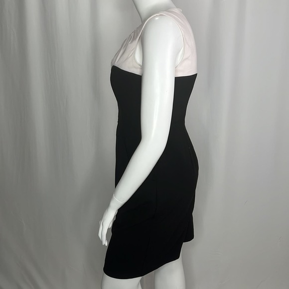 Calvin Klein color block Sheath black dress. - Picture 2 of 6